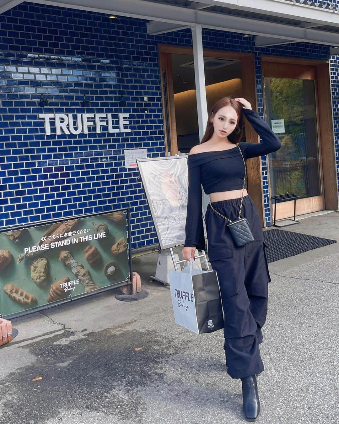 ちあきんぐのインスタグラム：「📍TRUFFLE bakery Karuizawa どハマり中の白トリュフの塩パン🥐 まず塩パンがすき。 そしてトリュフに目がない。  @trufflebakery #trufflebakery#trufflebakery軽井沢」