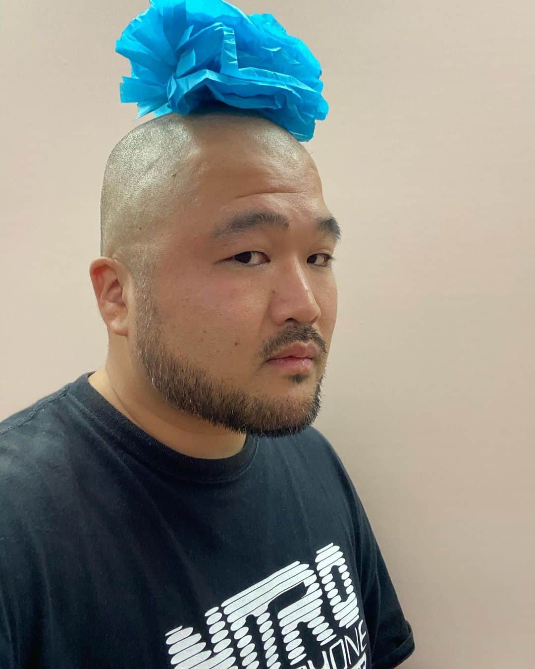 長谷川俊輔（クマムシ）さんのインスタグラム写真 - (長谷川俊輔（クマムシ）Instagram)「フルサタ！最終回ありがとうございました！！  みんなとの写真を載せると悲しくなっちゃうのと  ここには書ききれないくらいの 思い出があり過ぎるので  とりあえず色んな色の長谷川で楽しんでください！  また富山はちょくちょく行かせてもらいます！！   #みんなはどの長谷川が好き？  #ピンク長谷川  #青長谷川  #黄色長谷川  #緑長谷川  #紺色長谷川  #白長谷川  #薄ピンク長谷川  #水色長谷川  #富山  #フルサタ  #キャラクター  #森の妖精  #妖精  #花  #flower」10月1日 20時52分 - haseman80000000