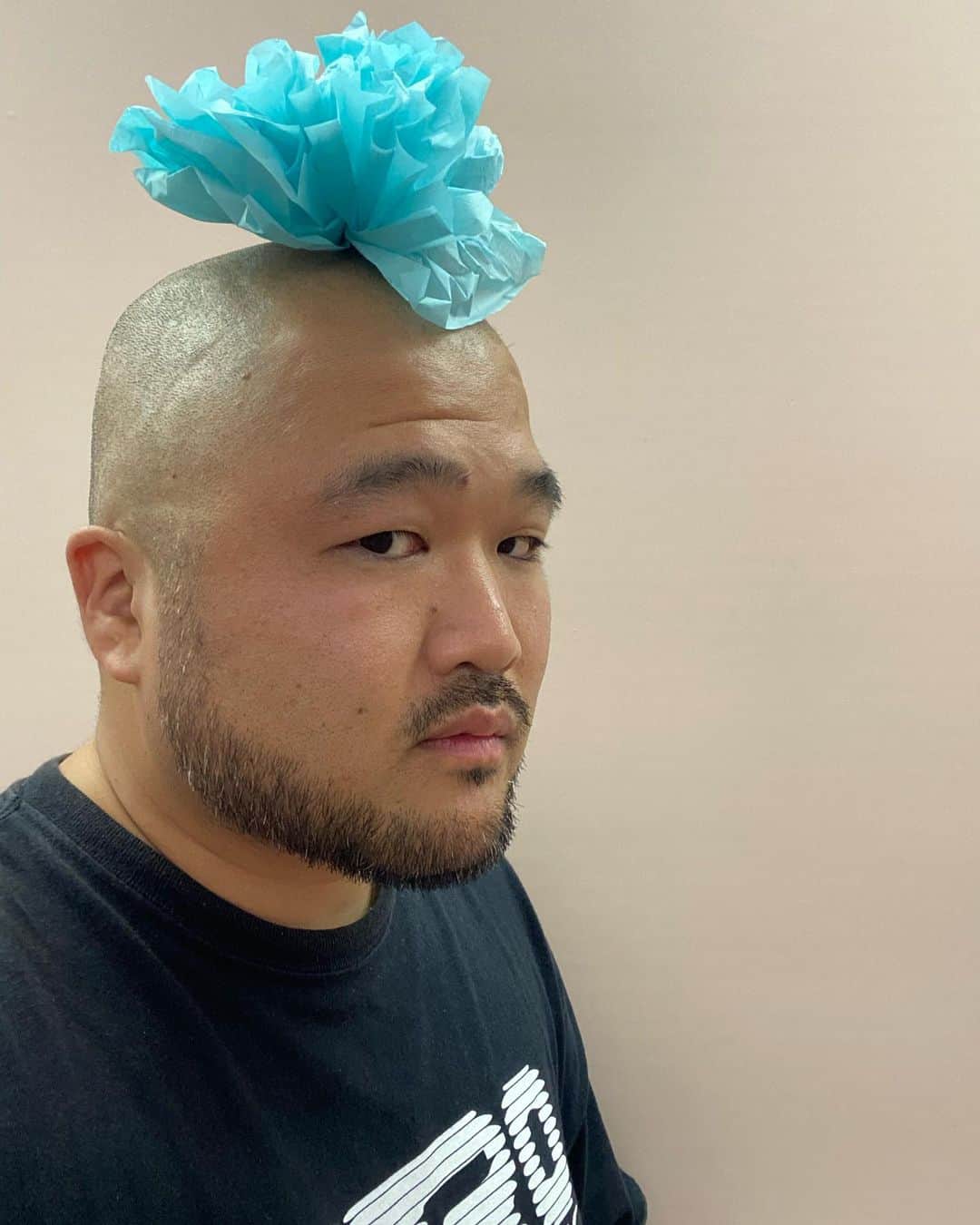 長谷川俊輔（クマムシ）さんのインスタグラム写真 - (長谷川俊輔（クマムシ）Instagram)「フルサタ！最終回ありがとうございました！！  みんなとの写真を載せると悲しくなっちゃうのと  ここには書ききれないくらいの 思い出があり過ぎるので  とりあえず色んな色の長谷川で楽しんでください！  また富山はちょくちょく行かせてもらいます！！   #みんなはどの長谷川が好き？  #ピンク長谷川  #青長谷川  #黄色長谷川  #緑長谷川  #紺色長谷川  #白長谷川  #薄ピンク長谷川  #水色長谷川  #富山  #フルサタ  #キャラクター  #森の妖精  #妖精  #花  #flower」10月1日 20時52分 - haseman80000000