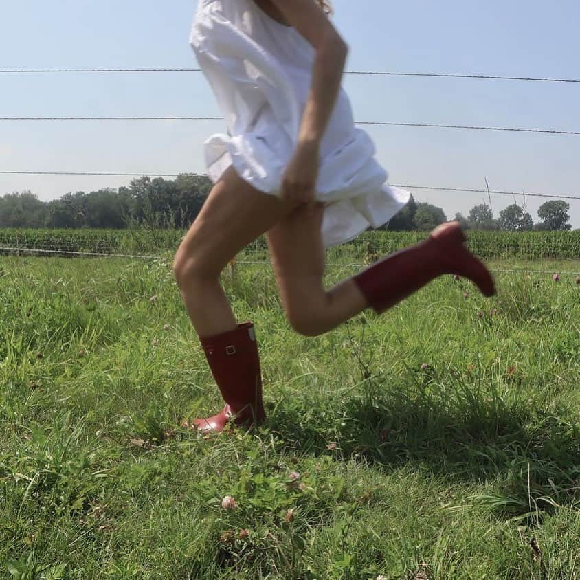 ハンターブーツのインスタグラム：「Seize the day in #HunterBoots」