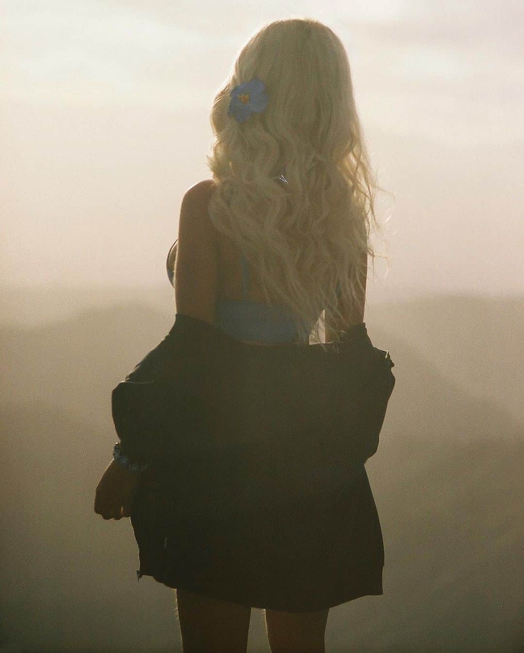 のインスタグラム：「Film shot 📷 from my favorite place in the world. By my favorite Island Girl  📸 @govinda.photography / @govindahawaii」