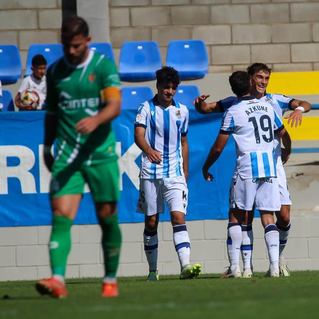 レアル・ソシエダさんのインスタグラム写真 - (レアル・ソシエダInstagram)「⚽️ @uecornella 0-1 Sanse  💪 Los potrillos se imponen tras mostrarse superiores, especialmente en el primer tiempo, y suman los tres puntos gracias al golazo de Goti. AUPA SANSE!!! 💙  #Zubieta | #WeAreReal」10月1日 20時59分 - realsociedad