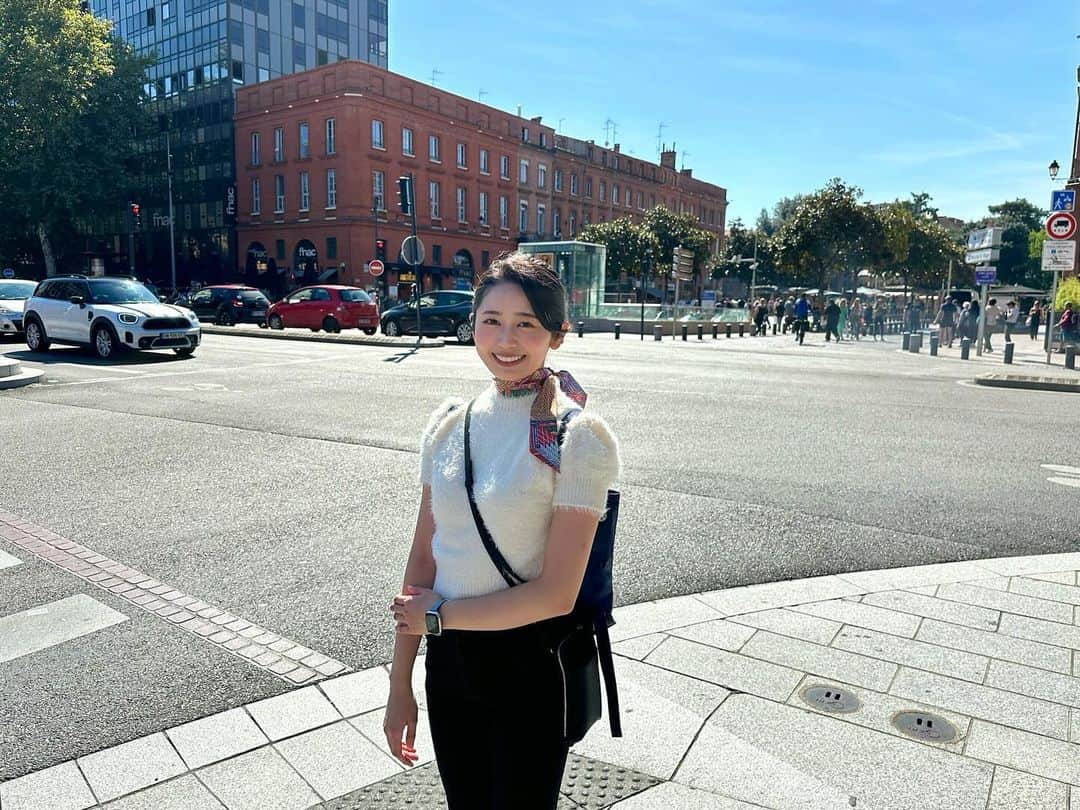 浅野杏奈のインスタグラム：「トゥールーズの思い出 ちょこちょこ載せていきます🤍  街中では "ようこそ"と 日本語もたくさん見かけました👀温かい空気の街でした🤝🏻  #Toulouse #トゥールーズ #AnnainToulouse」