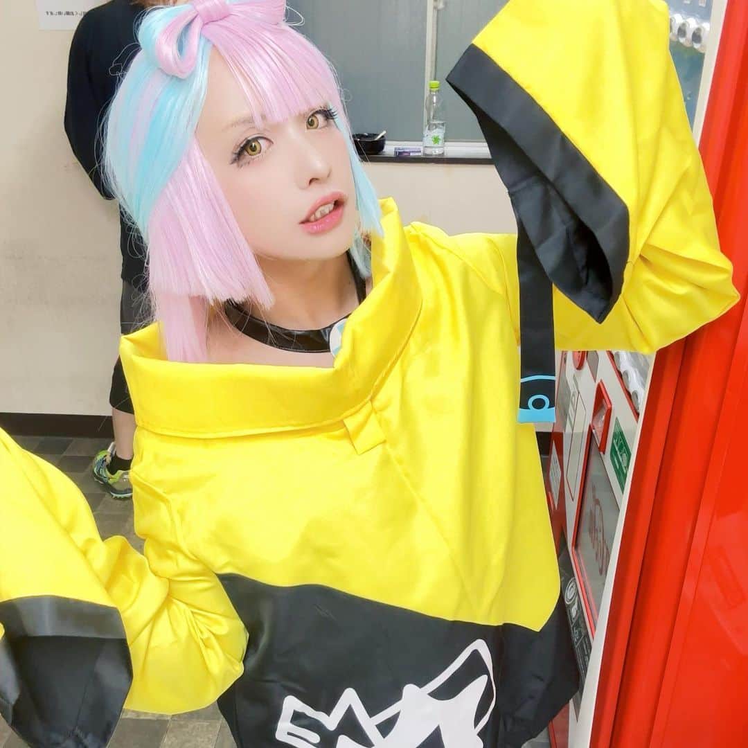 ちょび のインスタグラム：「ハロウィンワンマンでした！🎃 好きな作品のコスだからめっちゃ気合い入れました！ ありがとうございましたぁ💪(🐰д´)ノ」