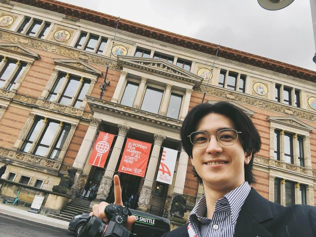 中島裕翔さんのインスタグラム写真 - (中島裕翔Instagram)「🏛️🎞️ Throwback to the memories of Berlin.  The film # Manhole got a chance to be recognized worldwide from here. What a fantastic x) It’s been my dream to become an international actor. It has just begun and I’m still pursuing it more.  It can’t make it reality without you. So I appreciate all your support😌  #manhole #berlin #berlinale2023 #redcarpet #EFM #EuropeanFilmMarket2023 #japaneseactor #tb」10月1日 21時33分 - iam_yuto_nakajima