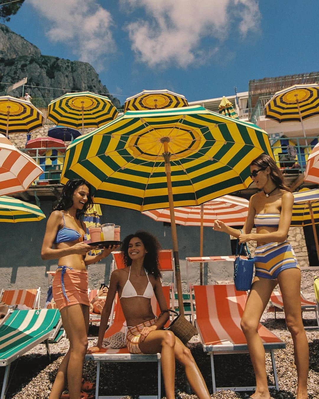 TRIANGL SWIMWEARのインスタグラム：「SNEAK PEEK // FARAGLIONI 🍊Join our mailing list for early access #TrianglGirls」