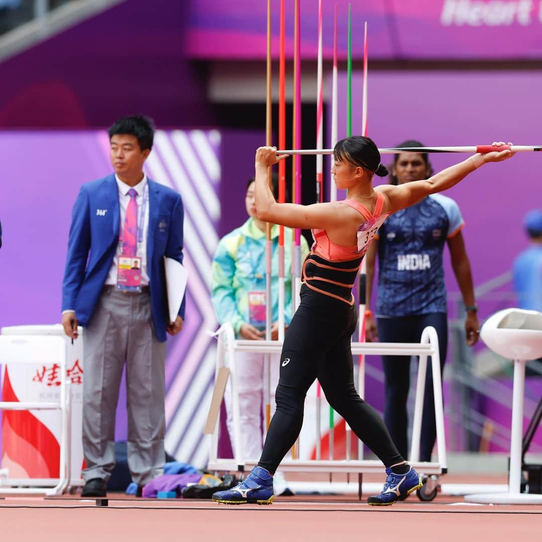 日本陸上競技連盟さんのインスタグラム写真 - (日本陸上競技連盟Instagram)「. /／ 【#杭州アジア大会🇨🇳】 DAY3 \＼  女子七種競技2日目 5位 #山﨑有紀 (スズキ) 5616点 14秒22 (+1.6) - 1m61 - 13m20 - 25秒52 (+1.0) 5m63 (+0.9) - 45m27 - 2分19秒22  6位 #大玉華鈴 (日体大SMG) 5605点 13秒92 (+1.6) - 1m73 - 12m14 - 25秒95 (+1.6) 5m70 (+0.1) - 40m54 - 2分20秒65  2日間応援ありがとうございました!!  @ka_rin.1021 @yuki_yamasaki66  ✅日本代表オフィシャルサイト https://www.jaaf.or.jp/teamjapan/  📣応援メッセージ https://www.jaaf.or.jp/teamjapan/message/02/  #声援を力に_挑戦のその先へ #TEAMJAPAN #がんばれニッポン @teamjapan  写真提供：フォート・キシモト」10月2日 7時25分 - jaaf_official