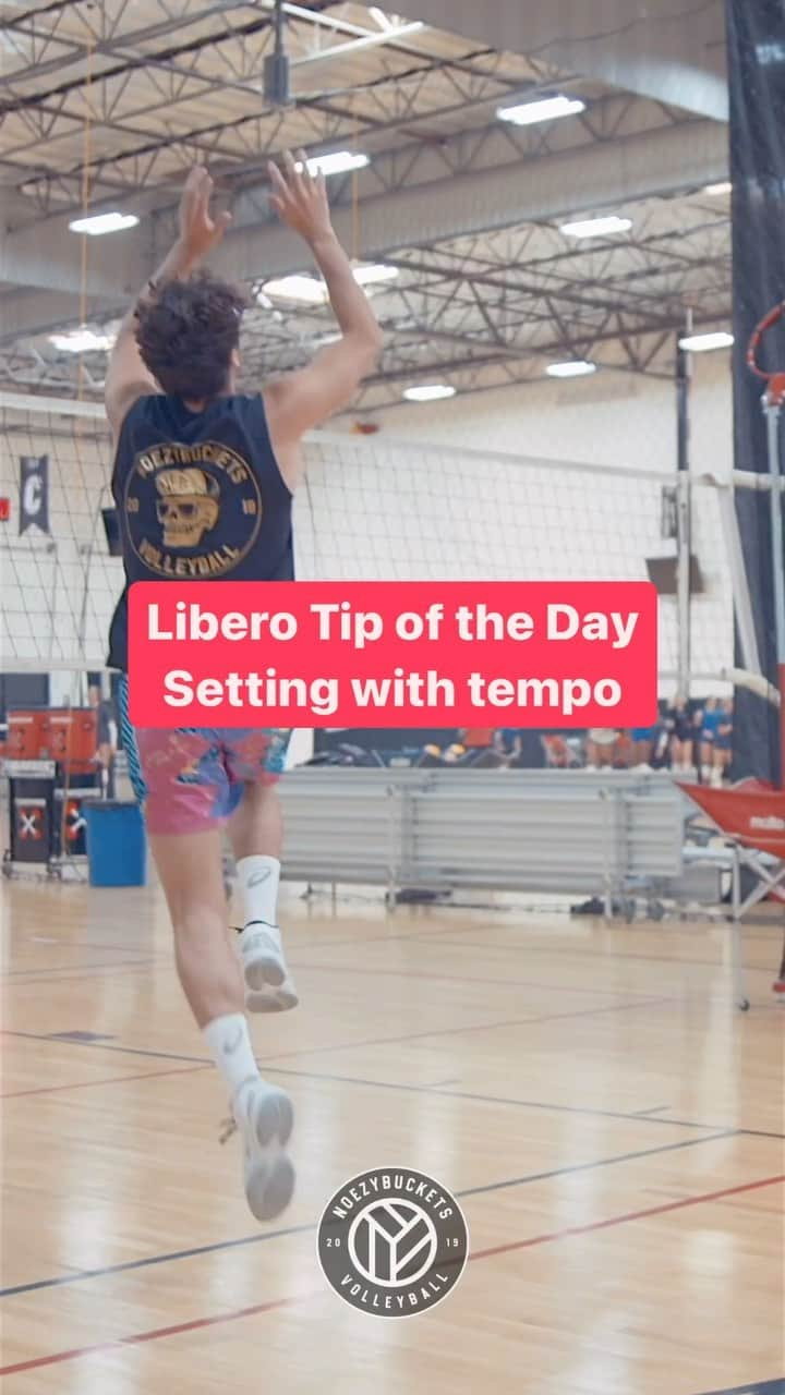 ウィリアム・アルジョナのインスタグラム：「@masonsbriggs speeding up the tempo in 2024 ☝🏻 Amazing tip for liberos looking to stand out  Watch this in the libero and the setter academy soon.」