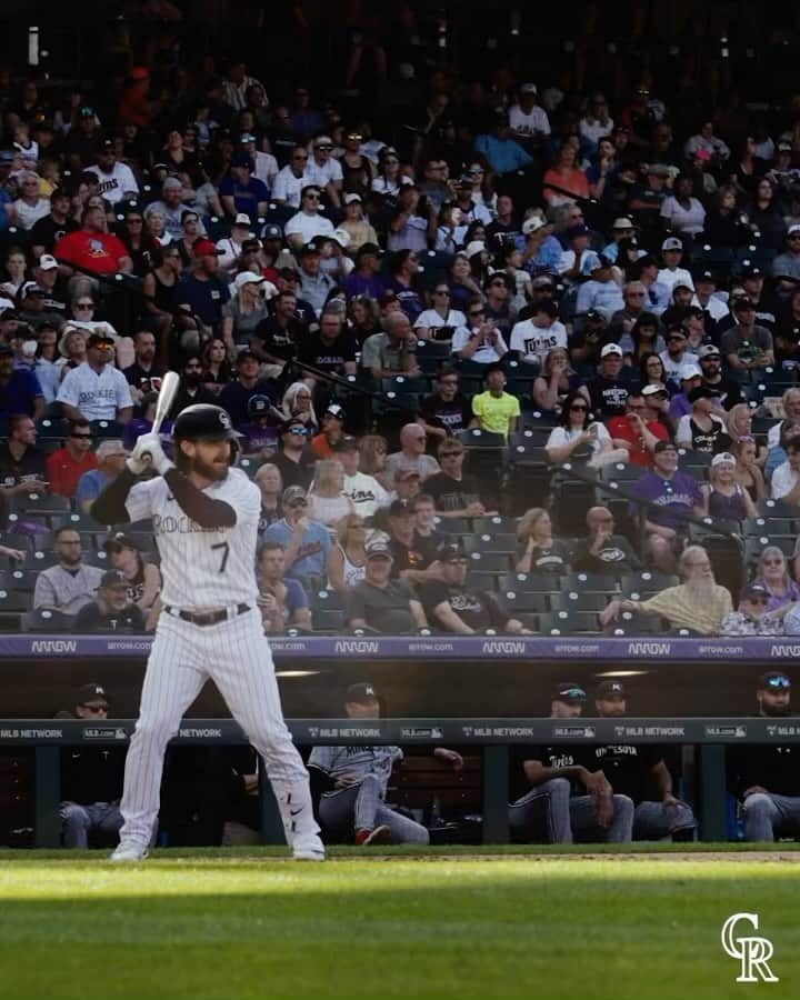 コロラド・ロッキーズのインスタグラム：「Stolen Base Wild Pitch Walk-Off  11th Inning Game 162」