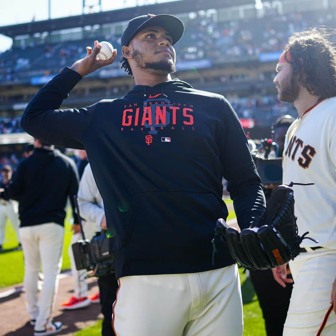 サンフランシスコ・ジャイアンツさんのインスタグラム写真 - (サンフランシスコ・ジャイアンツInstagram)「Thank you, #SFGiants fans, for all your support in 2023 🧡」10月2日 8時11分 - sfgiants