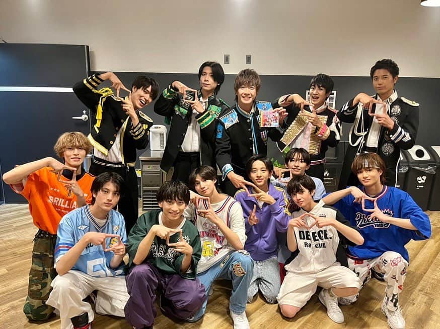 吉原雅斗のインスタグラム：「BOYS SUMMiT  in GORILLA HALL OSAKA ありがとうございました🕺🏿  #円神 さん　#中本大賀　くん  #学芸大青春 さん #ICEx さん 　#ボイメン」