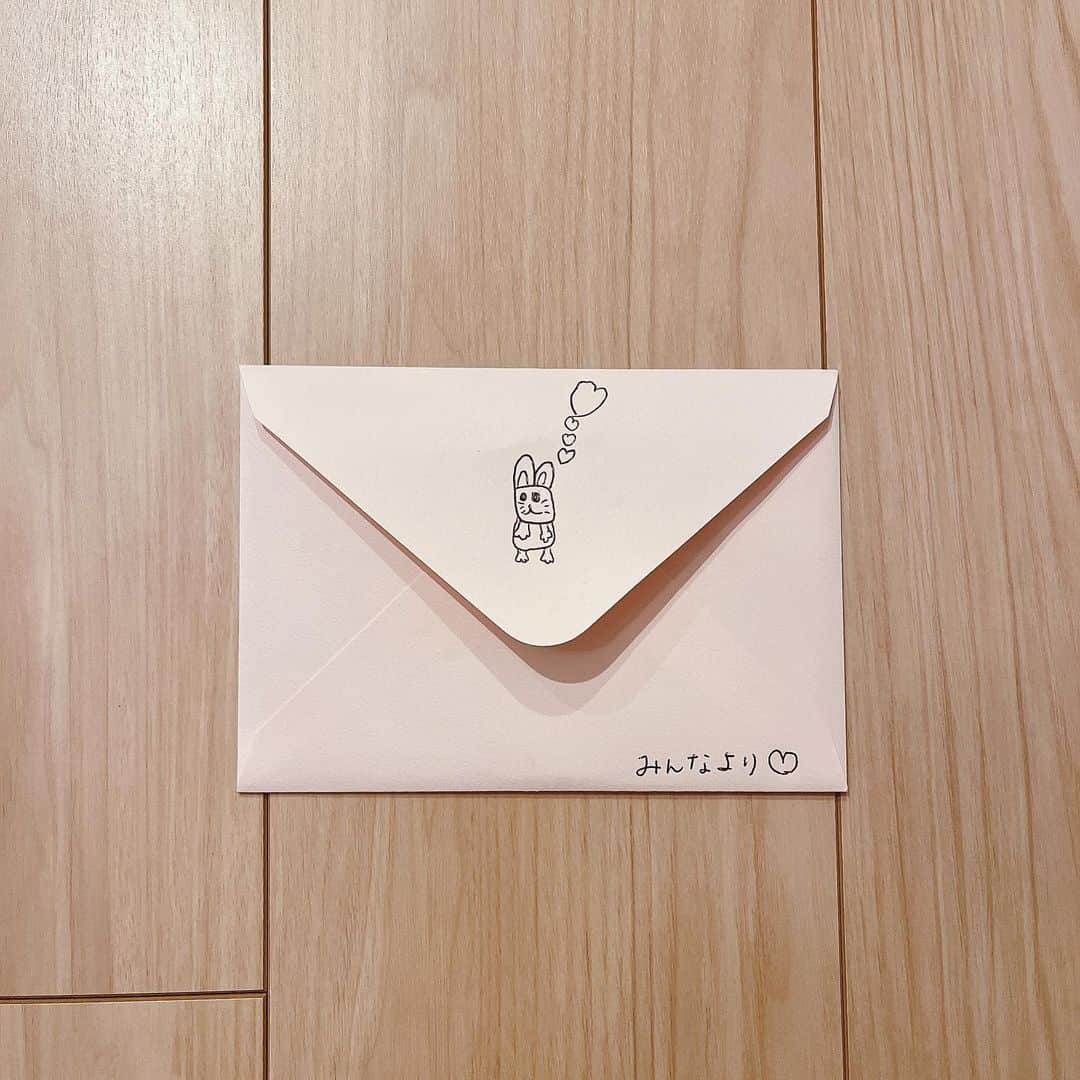 朝見心のインスタグラム：「(∵) ⁡ ⁡ 38歳 ⁡ 甥っ子の絵が可愛すぎたのでみてね ⁡ ⁡ ⁡ ⁡ ⁡ ⁡ ⁡#今年もまた1つ歳を取りました #これもひとえに皆様のおかげ #いつもありがとう！ #母子共に健康です！ #有り余ってます！ #38歳も宜しく☺︎ ⁡ ⁡ ⁡ ⁡ ⁡」