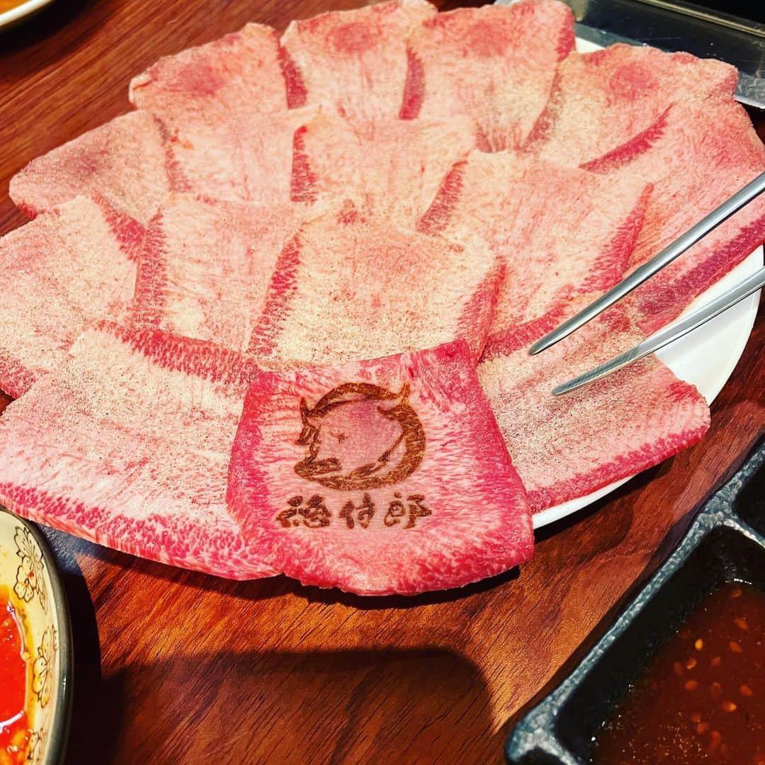 金村義明さんのインスタグラム写真 - (金村義明Instagram)「御大香さん、叔父貴しょうちゃん、妻鹿の兄弟とっしゃん 久しぶりにせいぞろいで焼肉つまみながら、飲み過ぎた 今夜は、叔父貴しょうちゃんに、ご馳走になりました 感謝🙇🙇🙇🙇🙇🙇🙇🙇🙇」10月1日 23時54分 - yoshiaki_kanemura