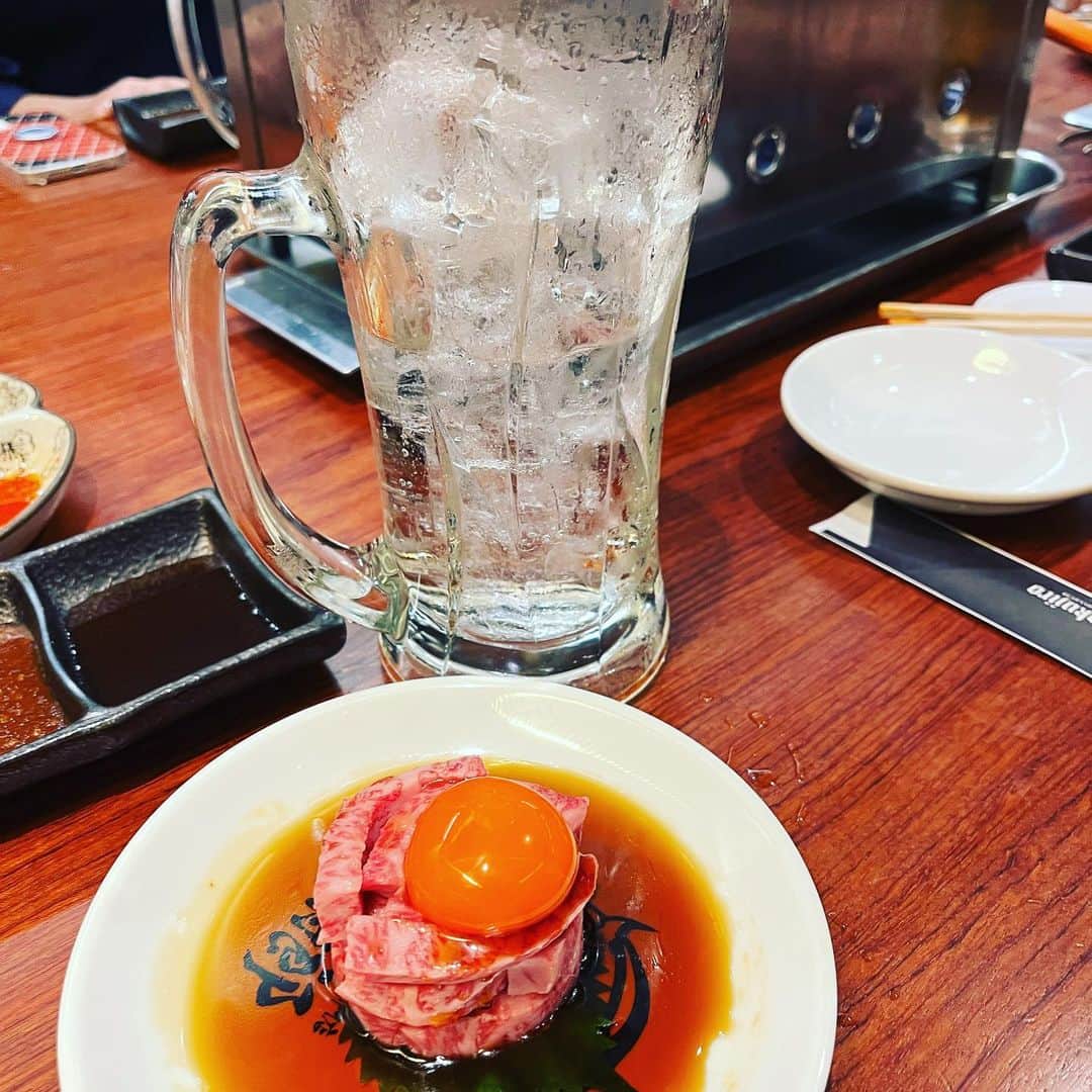 金村義明さんのインスタグラム写真 - (金村義明Instagram)「御大香さん、叔父貴しょうちゃん、妻鹿の兄弟とっしゃん 久しぶりにせいぞろいで焼肉つまみながら、飲み過ぎた 今夜は、叔父貴しょうちゃんに、ご馳走になりました 感謝🙇🙇🙇🙇🙇🙇🙇🙇🙇」10月1日 23時54分 - yoshiaki_kanemura