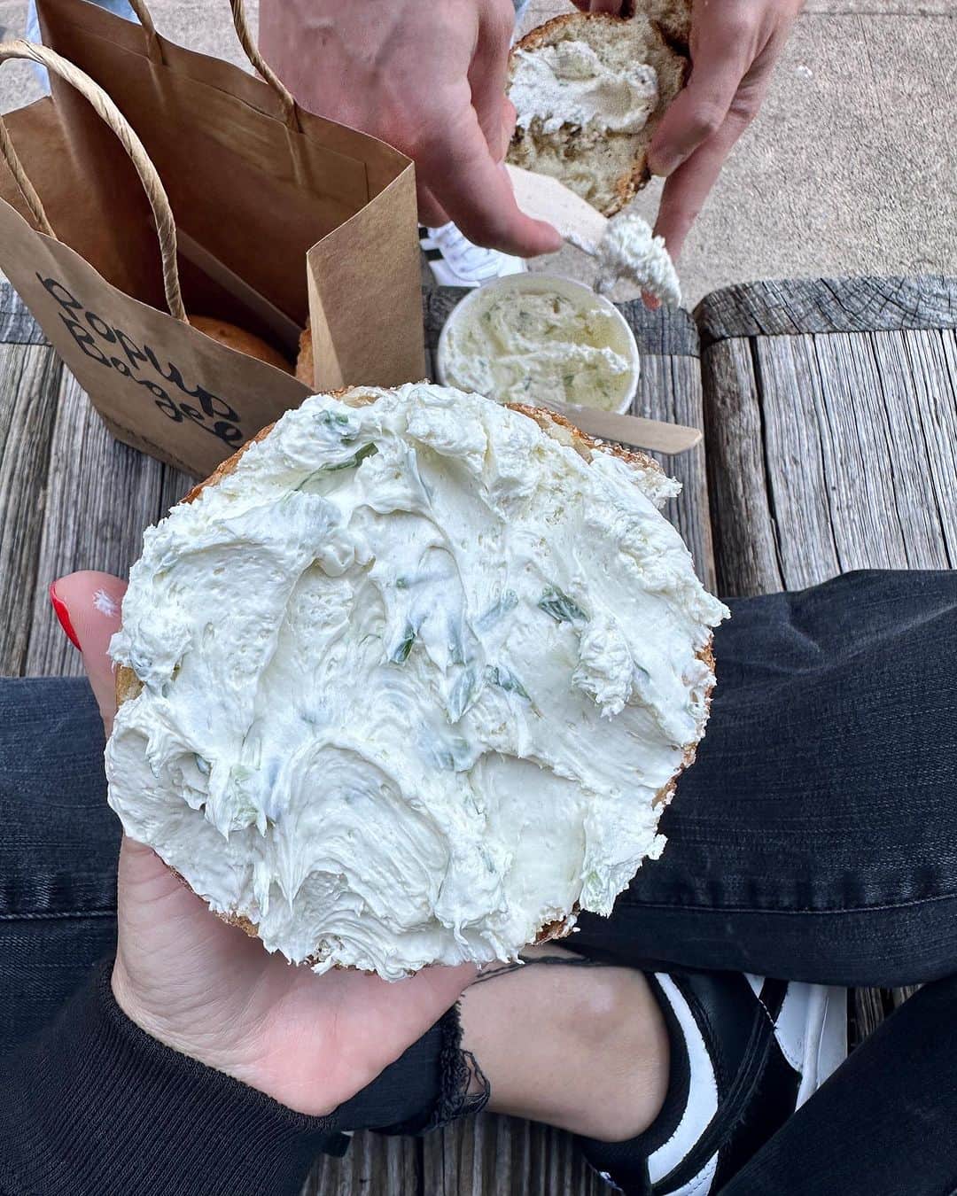 Gaby Dalkinさんのインスタグラム写真 - (Gaby DalkinInstagram)「September photo dump 🧡 including a lot of cake, first day of school, a NY minute, my dream F1 weekend, parties, besties, bagels and the Oregon coast!」10月2日 0時16分 - whatsgabycookin
