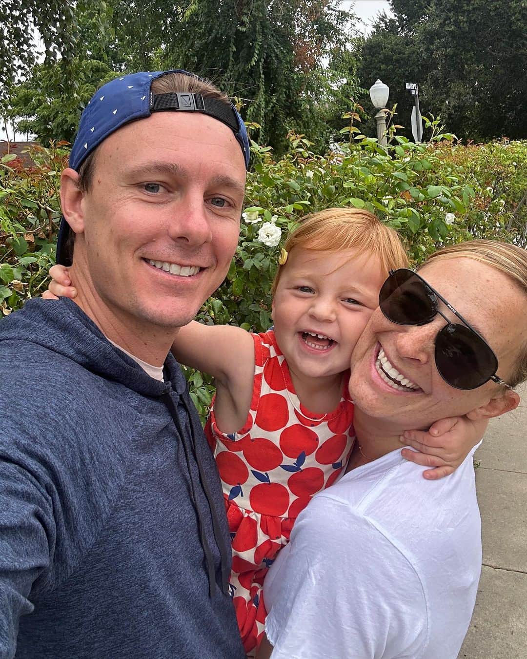 Gaby Dalkinさんのインスタグラム写真 - (Gaby DalkinInstagram)「September photo dump 🧡 including a lot of cake, first day of school, a NY minute, my dream F1 weekend, parties, besties, bagels and the Oregon coast!」10月2日 0時16分 - whatsgabycookin