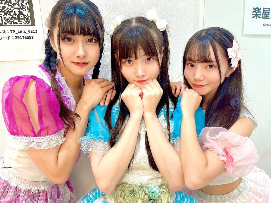 株式会社アヴィラのインスタグラム：「奥泉奏、片山しおり、小林心奈（キプリスモルホォ） 10/1  小林心奈お披露目ライブ」