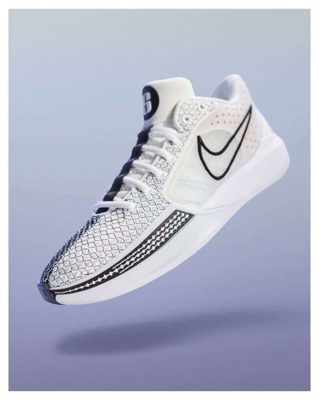 Nike Basketballのインスタグラム：「Put all eyes on you, all game 👀🧲   The Sabrina 1 ‘Magnetic’ brings cloud-like comfort and traction to cut on a dime. Your defenders don’t stand a chance, like they ever did 💅   Tap to shop now.」