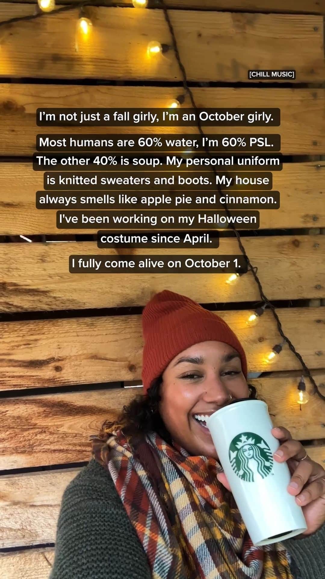 Starbucksのインスタグラム：「There’s just something about October. 🍂🍁」