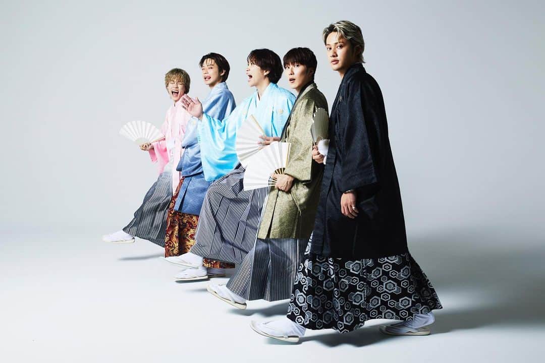 長山一樹さんのインスタグラム写真 - (長山一樹Instagram)「コムドット5周年おめでとうございます㊗️  大切な周年記念の節目にお声がけただきありがとうございました🙇🏻‍♂️  納品したてほやほやのコムドットらしい七五三ビジュアル✨  @com.youtuber  @com.yamato  @com.yuta  @com.hyuga  @com.amugiri  @com.yuma   Hairmake @continue_toshiyasuoki」10月2日 1時28分 - kazuki_nagayama