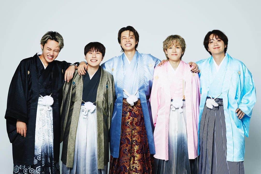 長山一樹さんのインスタグラム写真 - (長山一樹Instagram)「コムドット5周年おめでとうございます㊗️  大切な周年記念の節目にお声がけただきありがとうございました🙇🏻‍♂️  納品したてほやほやのコムドットらしい七五三ビジュアル✨  @com.youtuber  @com.yamato  @com.yuta  @com.hyuga  @com.amugiri  @com.yuma   Hairmake @continue_toshiyasuoki」10月2日 1時28分 - kazuki_nagayama