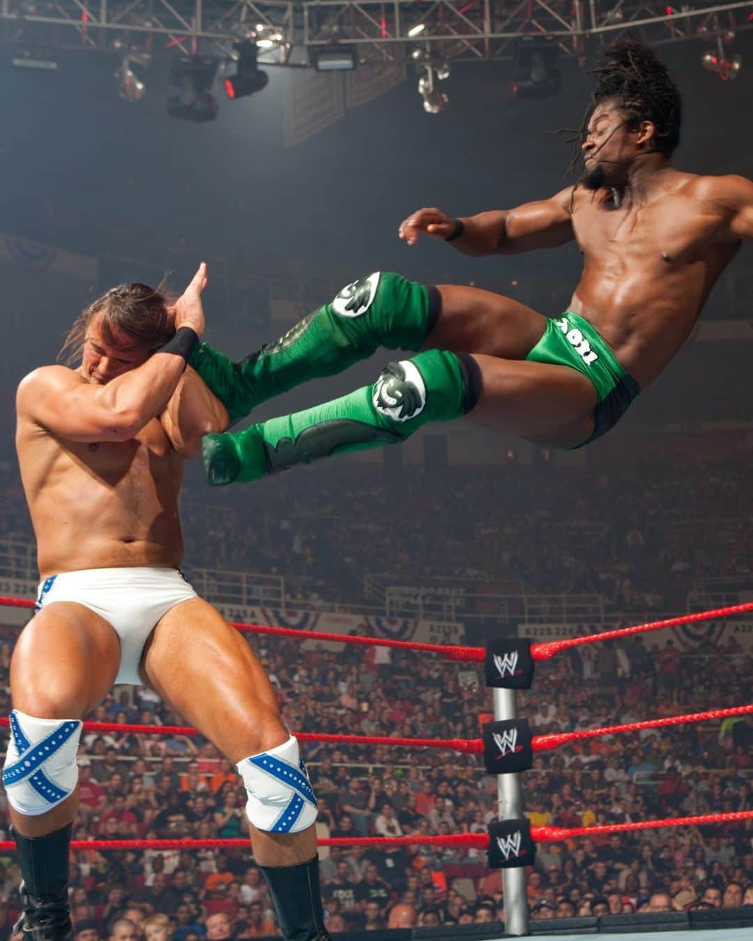 WWEさんのインスタグラム写真 - (WWEInstagram)「2010 to 2023: The McIntyre vs. Kingston rivalry runs deep」10月2日 4時00分 - wwe