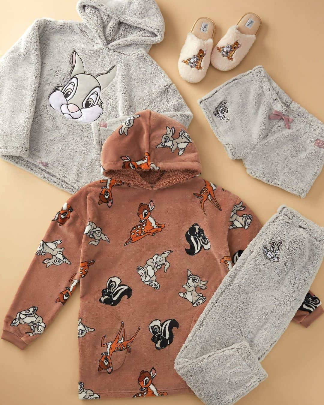 プリマークさんのインスタグラム写真 - (プリマークInstagram)「Snuggle up with our new-in Disney's Bambi nightwear ☁️ 🤎 Prices from £10/€12 #PrimarkXDisney #NewArrivals」10月2日 2時00分 - primark