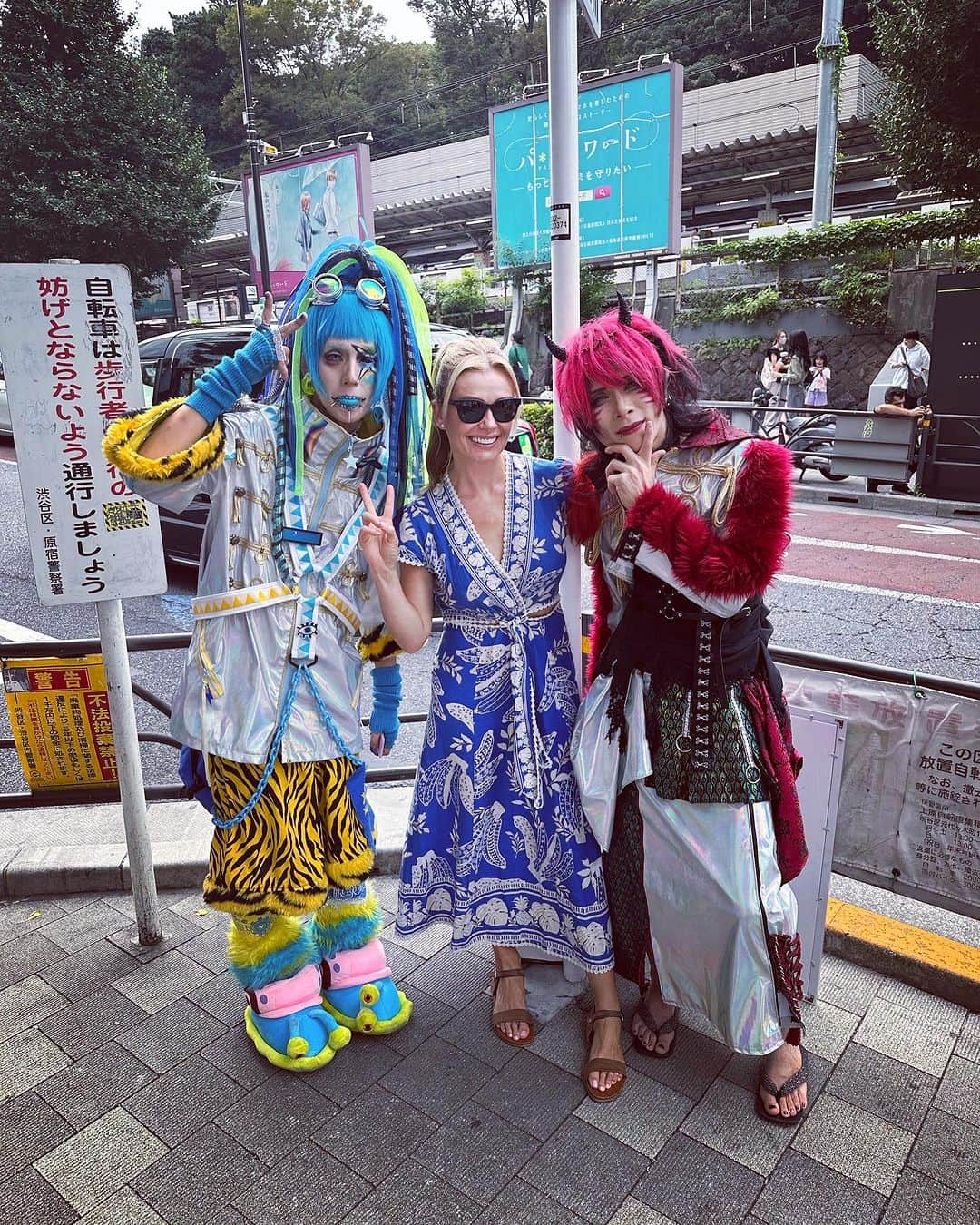 キャサリン・ジェンキンスさんのインスタグラム写真 - (キャサリン・ジェンキンスInstagram)「I ❤️Japan and I’m so happy to be back! Making the most of my day off before show day tomorrow at Suntory Hall #music #classical #tokyo #roppongi #harajuku #japan #tourlife」10月2日 3時18分 - katherinejenkinsobe