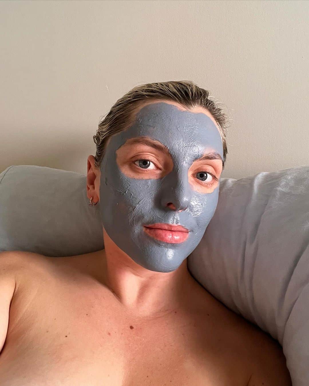 Estée Lalondeのインスタグラム：「The last week of September 🍂」