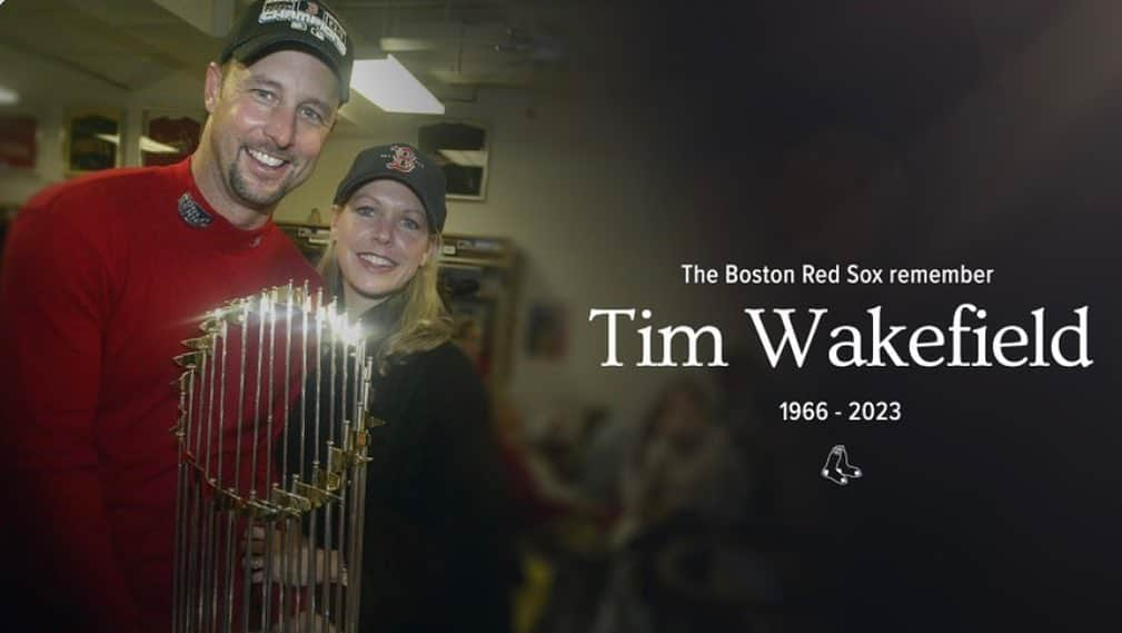 レイ・アレンのインスタグラム：「I feel like I was just walking down the fairway talking about kids with you, hearing how proud you were of your daughter.  Playing in Boston, I had the pleasure of watching you put in work. Being new to the city of Boston back then, i saw how the city loved you and how admired you were the way you went about doing your job. You were a true professional, and you set an example for all that witnessed you work.  In retirement we would often be paired up together at tournaments where we shared a lot of stories about our families and the games we played throughout our careers. I always enjoyed passing by you at an event if I wasn’t playing with you and sharing a quick hello.  I can’t believe that you are no longer with us. Rest in peace my friend! We will all miss you. @redsox #boston #🙏🏾 #redsox」