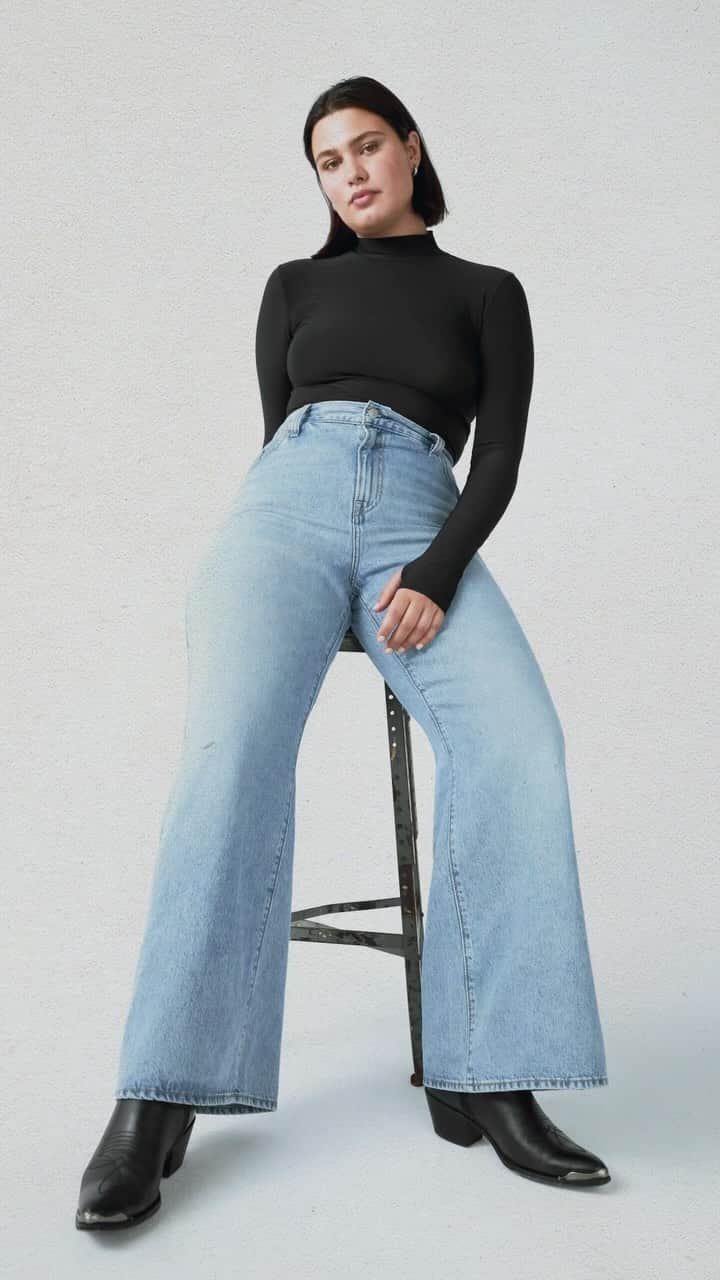 Levi’sのインスタグラム：「Introducing the Ribcage Wide Leg. Have you experienced the wonder of the Ribcage? Now’s a good time, with this new wide leg in our highest ever high-rise jeans. Meaning: Legs. For. Miles. Choose from four denim washes and a full size range. Go looong and go wiiide.  Shop our Ribcage Wide Leg via stories + link in bio.」