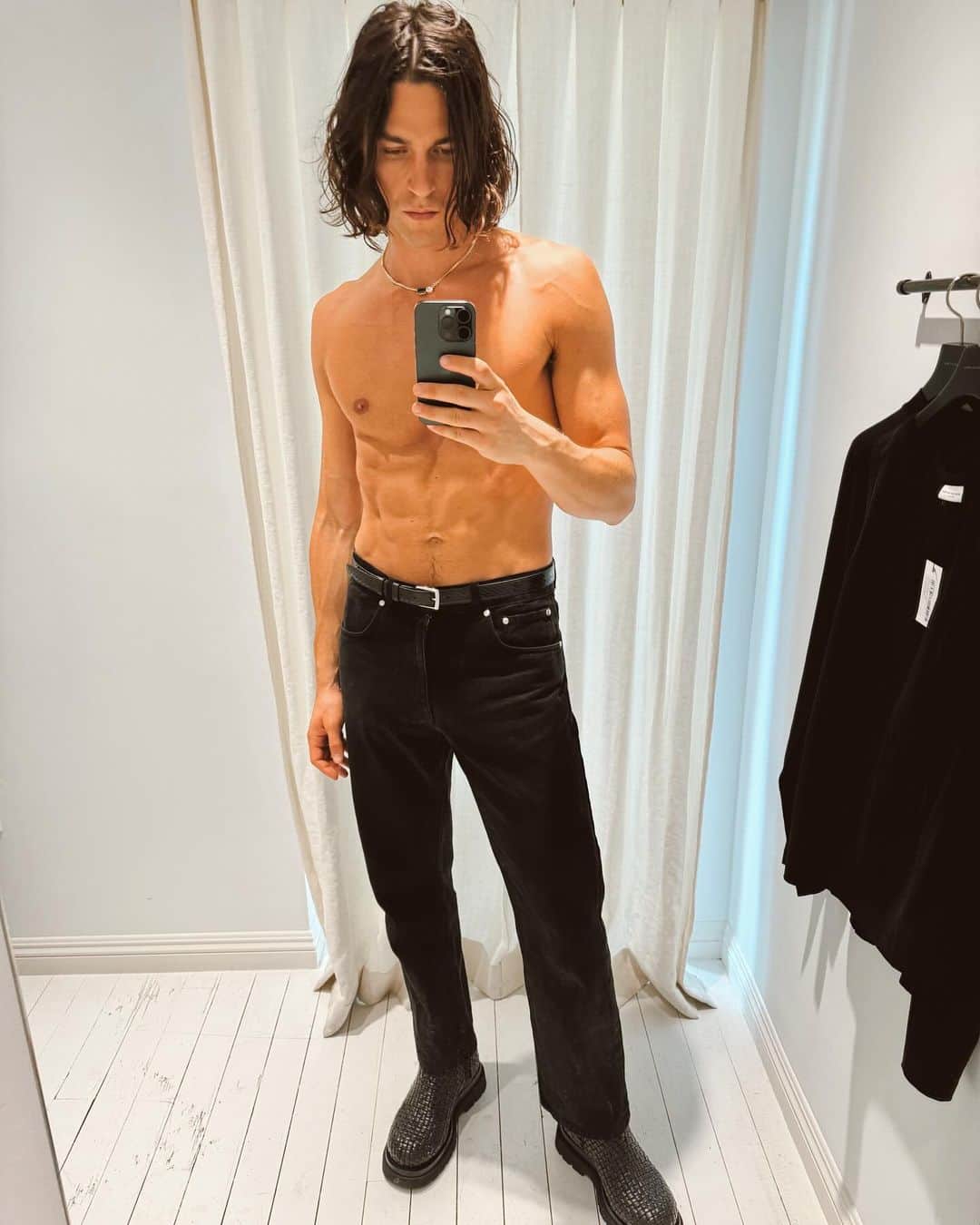 マイルズ・マクミランさんのインスタグラム写真 🛍️」10月2日 4時41分