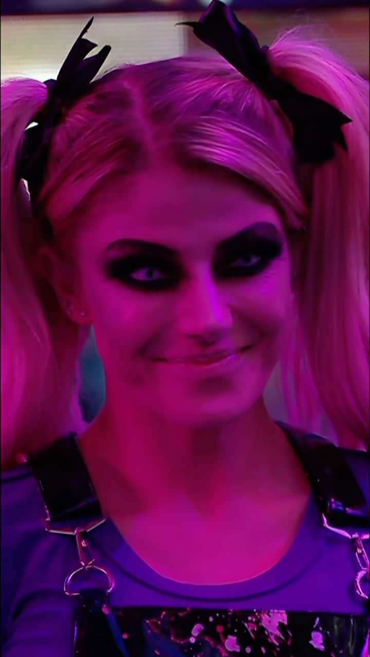 WWEのインスタグラム：「Spooky SZN is here 😈 ⏪ #WWEFastlane 2021」