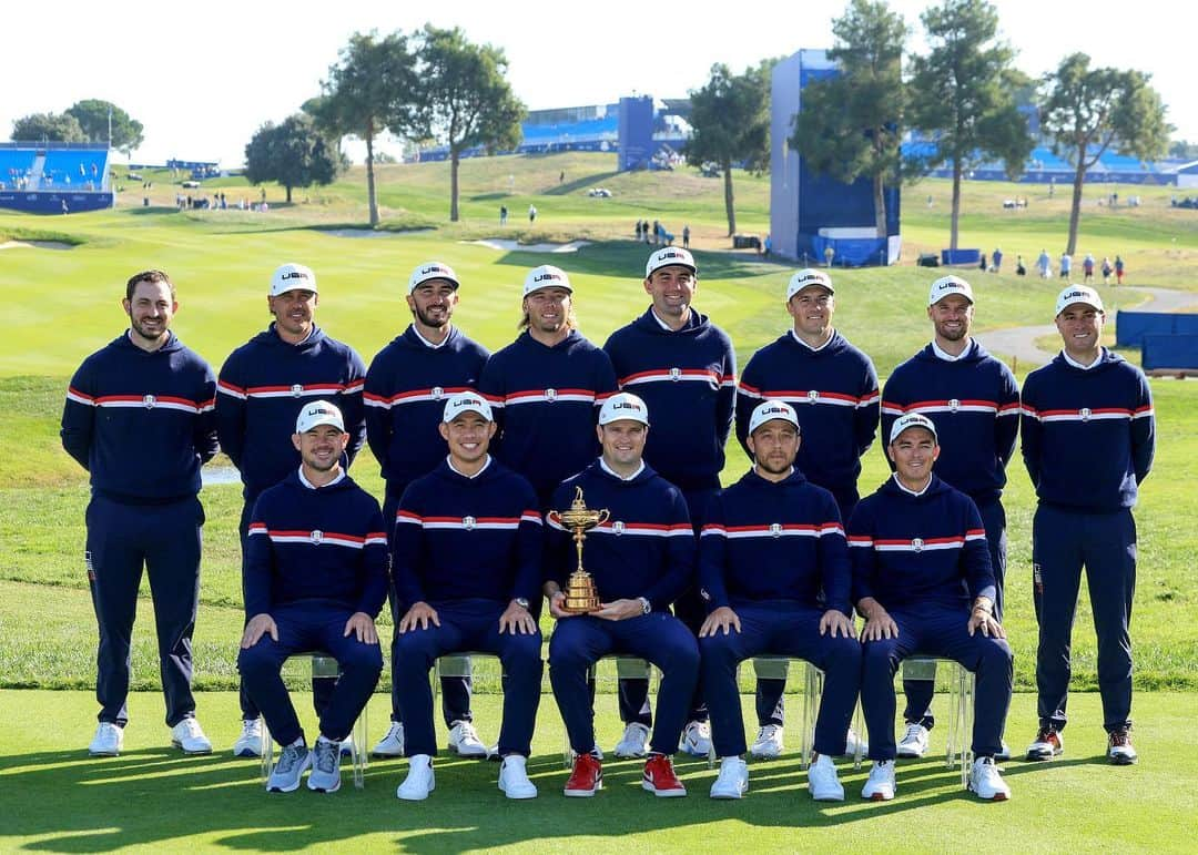 パトリック・キャントレーさんのインスタグラム写真 - (パトリック・キャントレーInstagram)「Proud of the way the team fought this week.  Always an honor representing 🇺🇸. @rydercupusa」10月2日 5時13分 - patrickcantlay