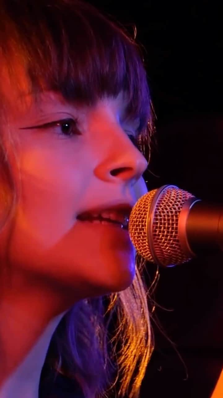 CHVRCHESのインスタグラム：「Flashback to 2013 when we delivered a rendition of ‘The Mother We Share’ live at Doug Fir for KEXP during Music Fest NW in Portland, OR.」