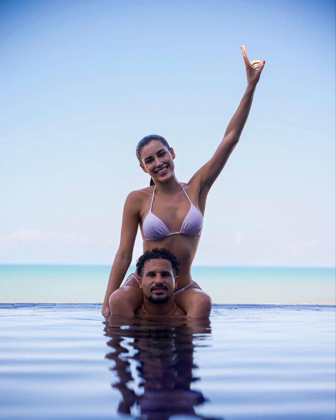 イタロ・フェレイラのインスタグラム：「Nada melhor do que voltar pra casa ❤️ #home」