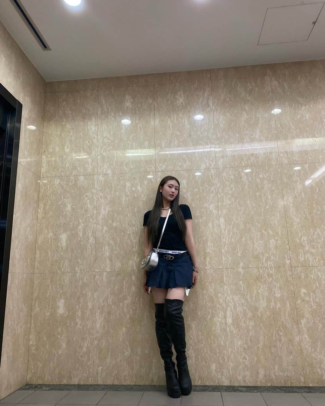 隅谷百花さんのインスタグラム写真 - (隅谷百花Instagram)「･･*•. ᴅᴇғɪɴɪᴛᴇʟʏ ᴇᴠᴇʀʏᴏɴᴇ ɪs sᴘᴇᴄɪᴀʟ」10月2日 17時44分 - girls2_momodatteba_official