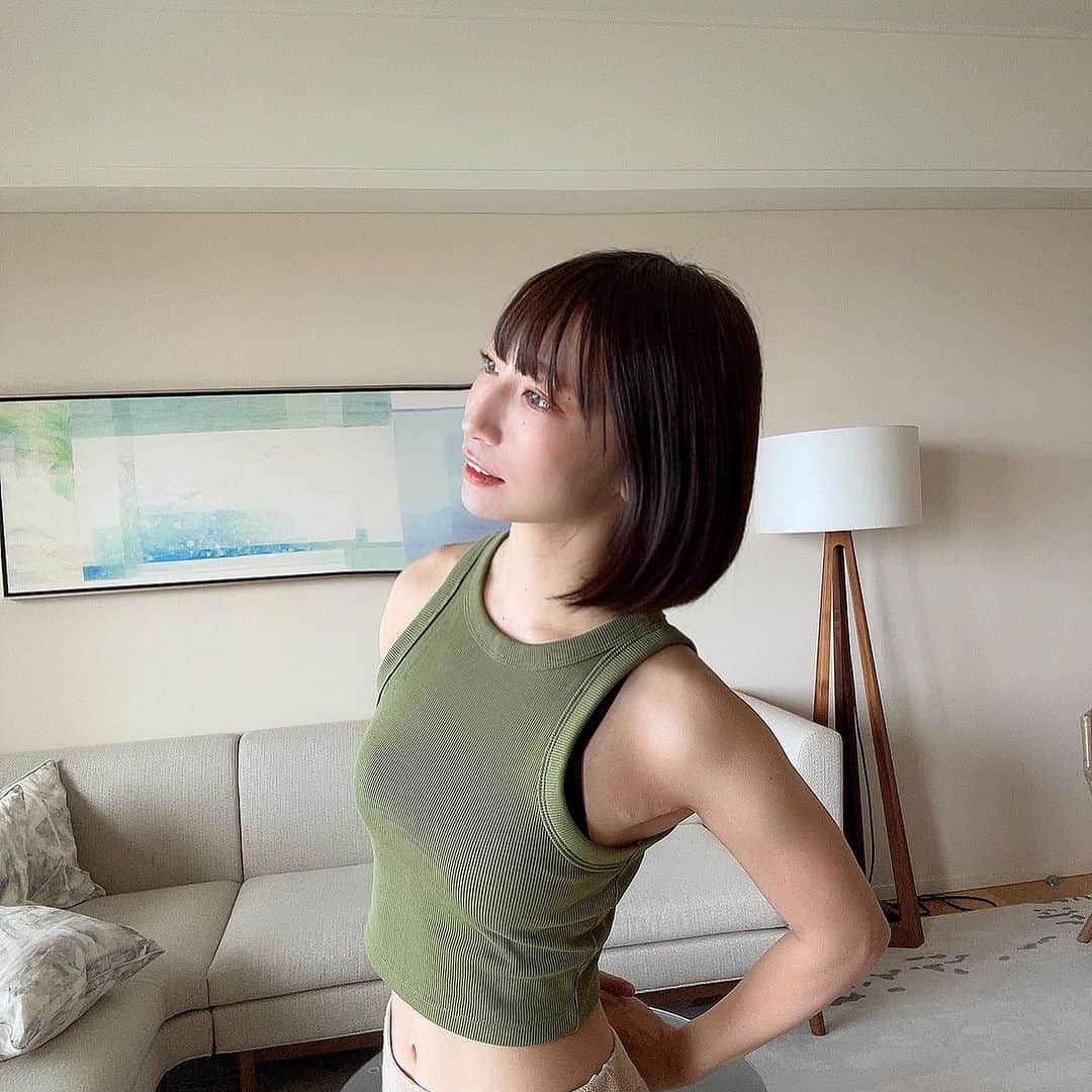 ぱつこのインスタグラム：「涼しいようでまだまだ暑いですね🫠🫠🫠」