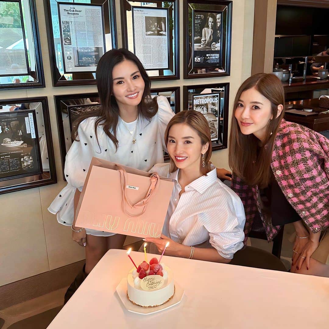 福王寺彩野のインスタグラム：「きよみちゃん🇺🇸帰国したので改めてたーちゃんBDをお祝いしたよ🎉🎂✨✨ 久しぶりに3人で会えて嬉しかった🥰 時間が足りなかったのでまたすぐ🫶 これからも末長く仲良くしてねー😆🩷 @tkco @kiyomimedeiros 💕 #happybirthday #mybff」