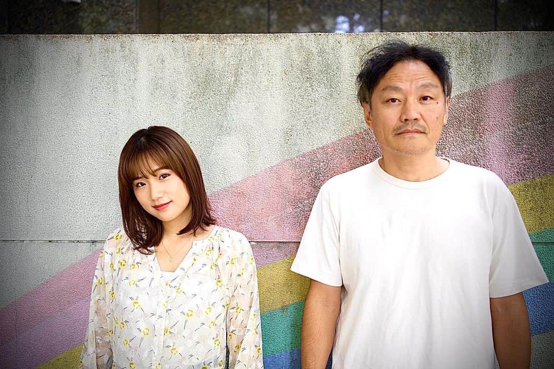 のインスタグラム：「. . 【お知らせ🙋‍♀️】 この度初めての私の企画！ #おじさんとゆずき   劇作家・演出家・俳優である #平塚直隆 さんにお力を頂き  2023/10/6 より #TikTok にて 始動開始でございます🙋‍♀️✨️ #ショートドラマ を6日より 1週間毎日配信します✨️  TikTokアカウントは10/6より開設されます！  編集は 俳優・動画クリエイターである #岡部直弥 さんにお力を頂きます🙇‍♀️  私は企画、原案、出演をさせて頂き、 脚本見習いとしても奮闘中です！！  平塚さんに合格を頂ければ いつか、私の台本も動画になるかも！笑  続報お待ち下さい☺️☺️☺️  #おじさんとゆずき #TikTok #TikTokドラマ #ショートドラマ #ティックトック #TikTok映画」