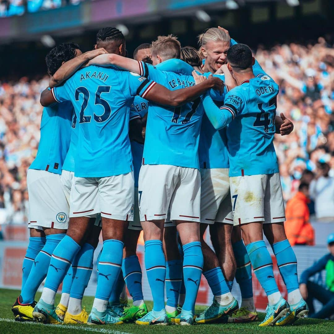 マンチェスター・シティFCさんのインスタグラム写真 - (マンチェスター・シティFCInstagram)「Hat-trick heroes 🤩 City 6-3 United 👊 #OnThisDay 2022 📆」10月2日 17時11分 - mancity