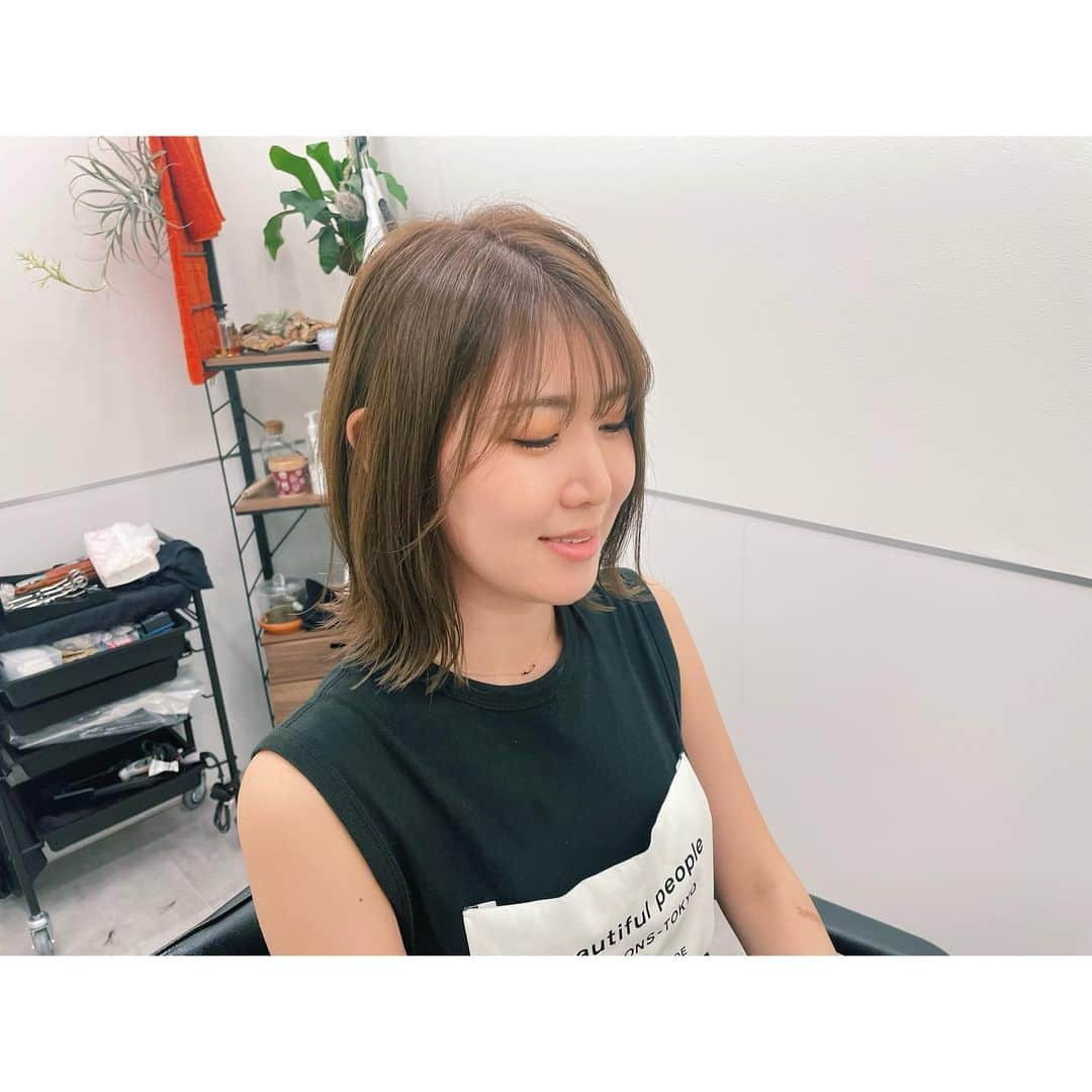 おかゆさんのインスタグラム写真 - (おかゆInstagram)「🎼🐶💇🎶🎸💫🌈  今日は午前中からメンテナンス💈✂︎ 量も取って長さも揃えて頂いてサッパリ！🤩 カラーも拘りを完璧に仕上げて下さり感謝です…🥹🪄  河上さん @seiichirookawakami  ありがとうございました🤗🌈  ただいま再放送中の BS-TBS「#昭和歌謡ベストテンDX」 "デュエット特集"ご覧頂いていますか…？🎸🤍 https://bangumi.org/tv_events/seasons?ggm_group_id=42&season_id=787624  #メンテナンス #GOTODAY #銀座arc  #ヘアカラー #hair #haircolour」10月2日 17時13分 - okayu_dayu