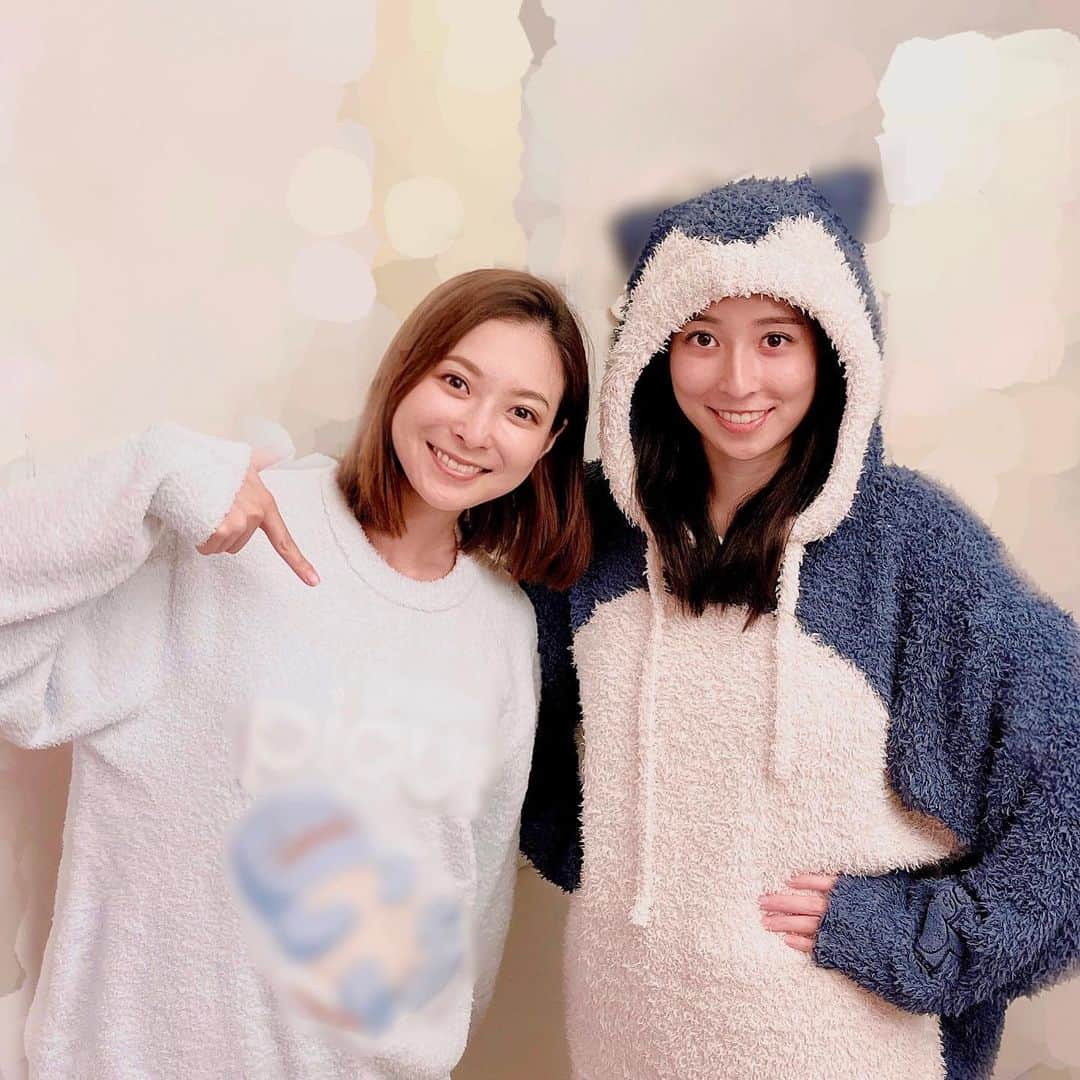 のインスタグラム：「どうしても欲しかった服。 姉妹揃って購入できました！ 発売日の発売時間に必死でサイトにアクセスして、購入したものが昨日届きました✨ 子供の頃から愛してやまない大好きなキャラクターなので、 冬になってこれを着て寝るのが楽しみです🐢  #買えた時 #本当に嬉しかった #姉妹#妹#パジャマ」
