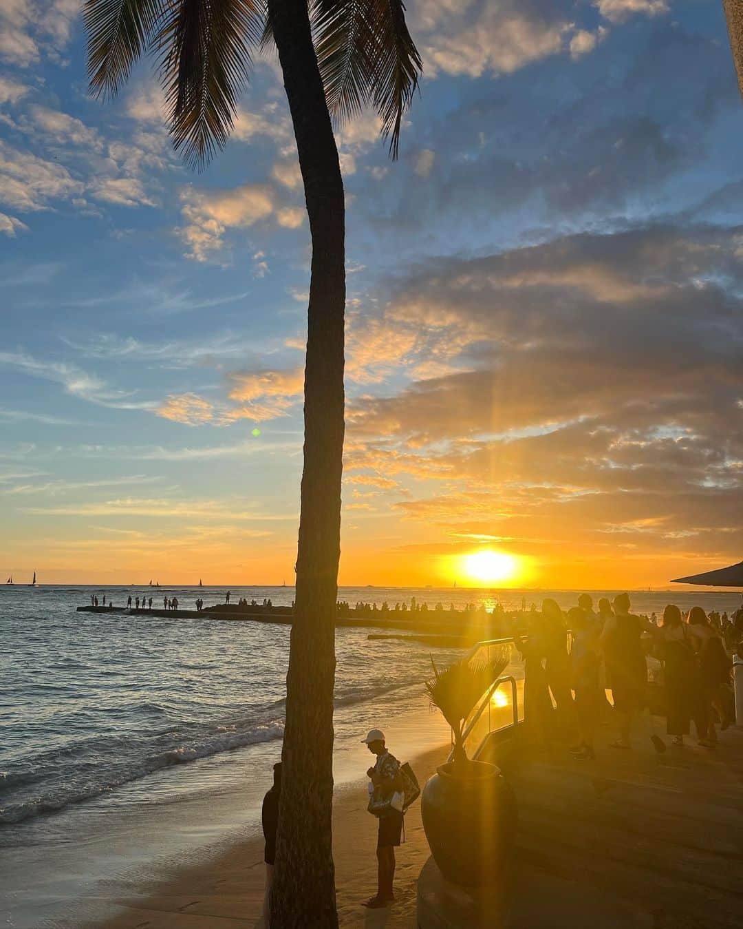 壱城あずささんのインスタグラム写真 - (壱城あずさInstagram)「. Hawaii 🌈🌺 いつもたくさんの笑顔と優しさをもらえる✨ 心が浄化された✨ ⁡ Mahalo🩵🩵🩵 ⁡ ⁡ ⁡ #hawaii #壱城あずさ #しーらん」10月2日 8時46分 - shiiran1012