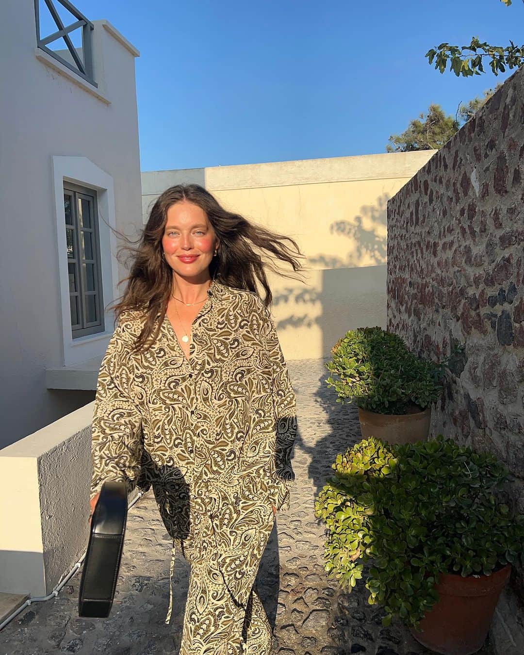エミリー・DiDonatoさんのインスタグラム写真 - (エミリー・DiDonatoInstagram)「Running home to my babies !! 👶🏻👶🏻 See you next time Greece ❤️」10月2日 9時11分 - emilydidonato