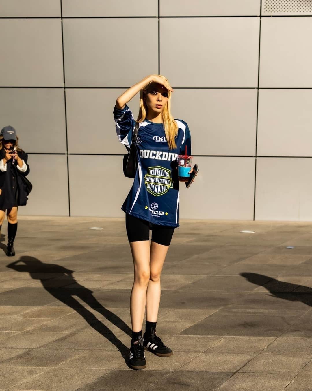 のインスタグラム：「Name: コアラ⁠ Occupation: model⁠ ⁠ Tops #DUCKDIVE⁠ Shoes #adidas⁠ ⁠ Photo by @shogomorishita⁠ ⁠ #スナップ_fs #fashionsnap #fashionsnap_women」