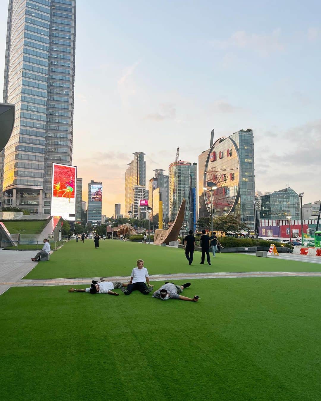 ヴェルディのインスタグラム：「SUMMER 2023 🇰🇷」