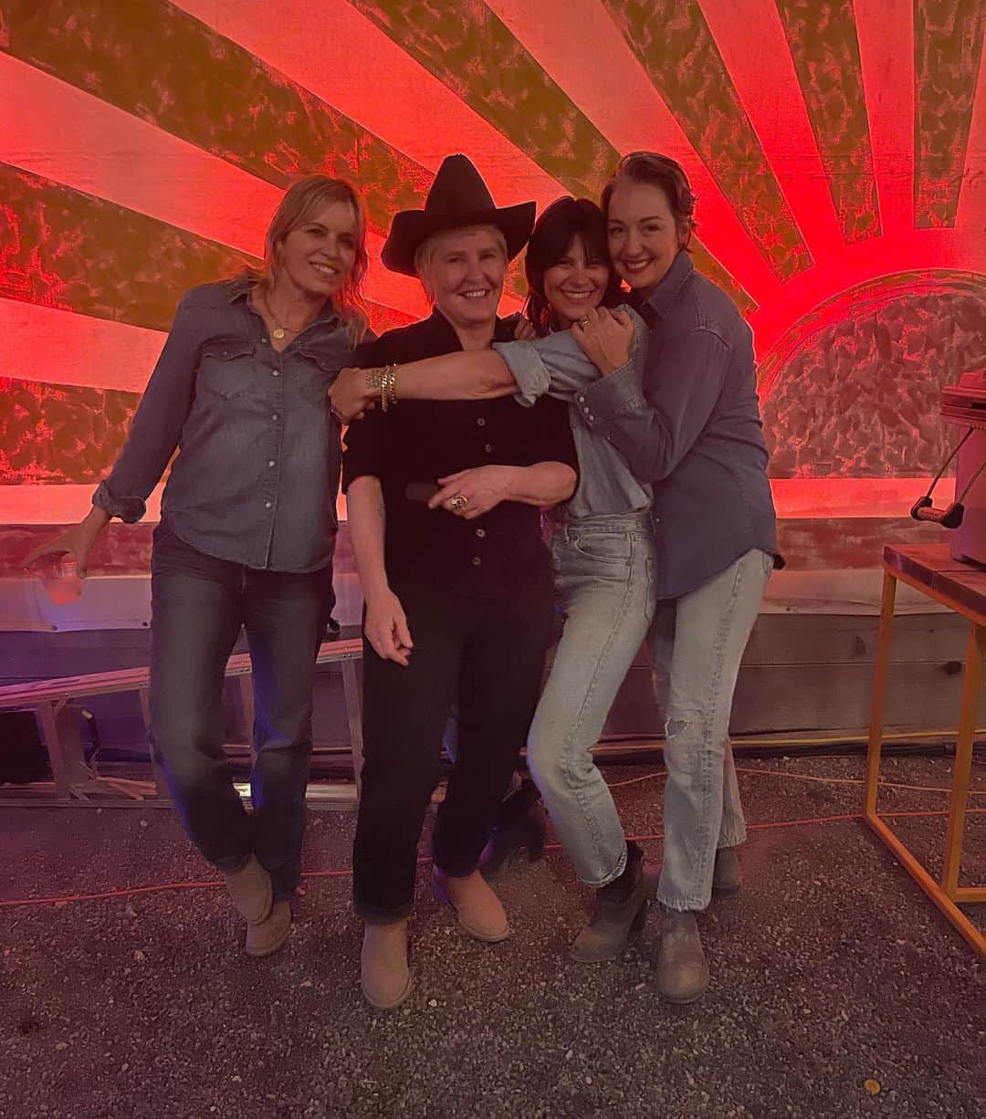 レイシャ・ヘイリーのインスタグラム：「A September to remember 🩵From Italy to West Texas with the greatest gang」