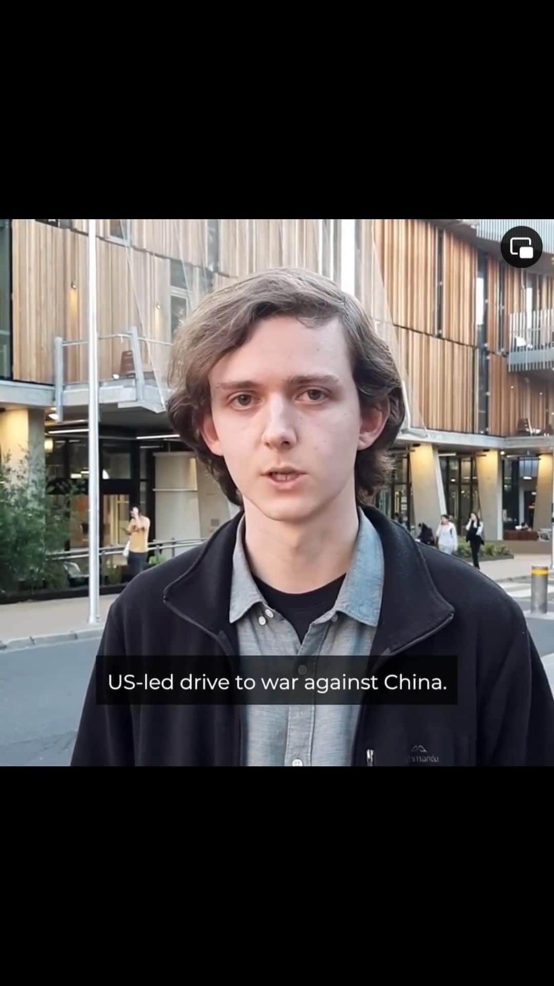 のインスタグラム：「Stop attacking socialist and anti-war clubs at universities. Universities are supposed to be centers of democratic debate. Why have upper middle class intellectuals in these “centers of learning” become so right wing? Why is there zero opposition to the drive to imperialist war? There should be clubs like this in every university in the world. Do we not deserve to hear views opposing the destruction of the human race?  Stand with @iysse.aus」