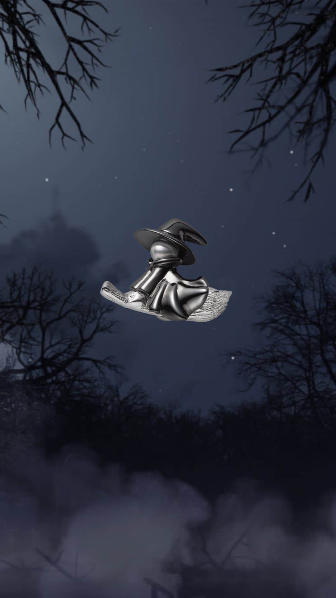 Mikimotoのインスタグラム：「Featuring a lustrous Akoya cultured pearl, this playful pin brooch of a witch is perfect for the upcoming Halloween season.   アコヤ真珠が輝く魔女のピンブローチで、ハロウィーンシーズンならではの遊び心を演出。   #MIKIMOTO #ミキモト #MikimotoHalloween #MikimotoHoliday」
